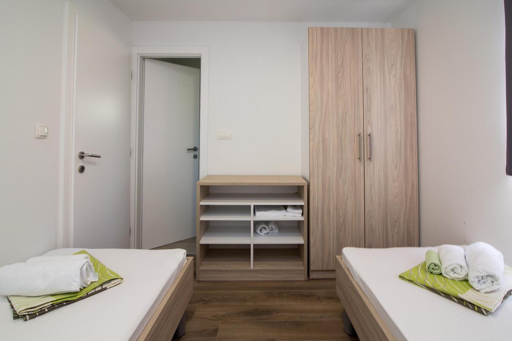 Luxury Mobile Homes Liza Biograd Na Moru Exterior photo