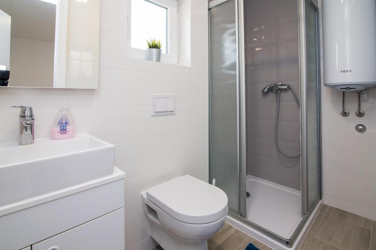 Luxury Mobile Homes Liza Biograd Na Moru Exterior photo