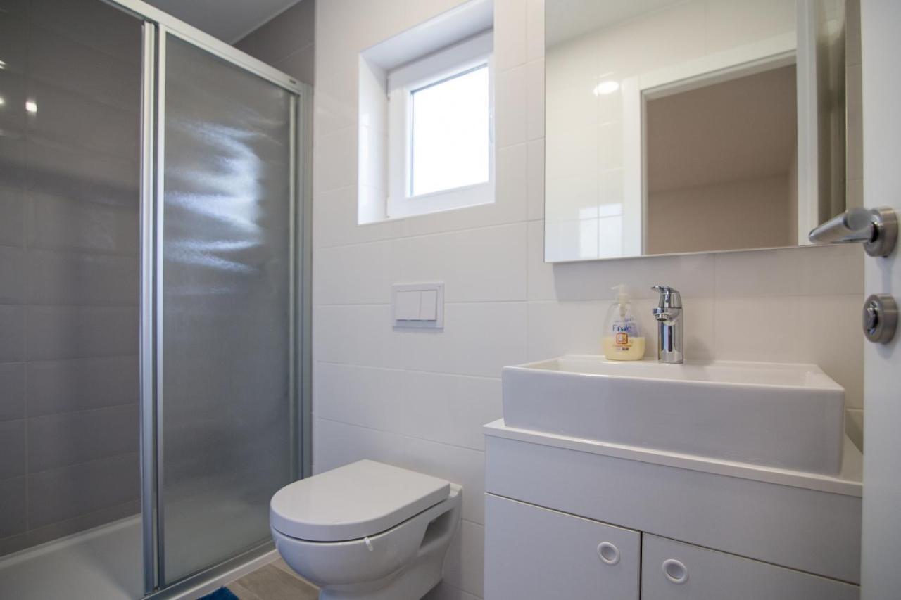 Luxury Mobile Homes Liza Biograd Na Moru Exterior photo
